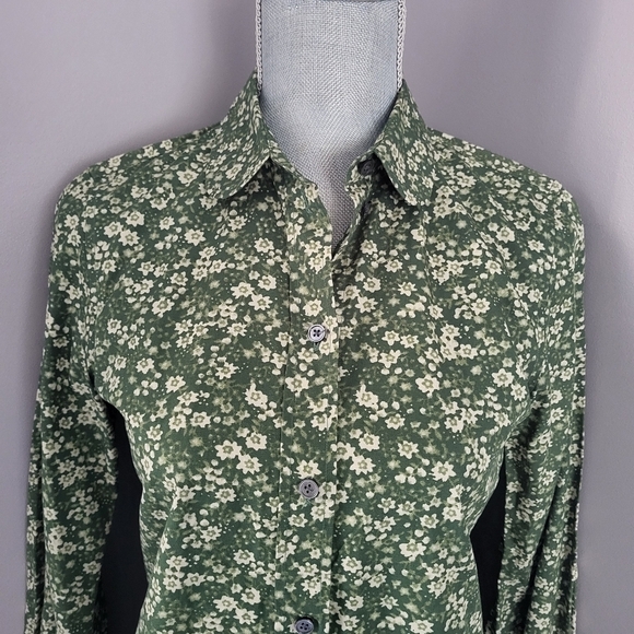 Marc Jacobs Tops - ​Marc Jacobs Floral Longline Peter Pan Collar Blouse